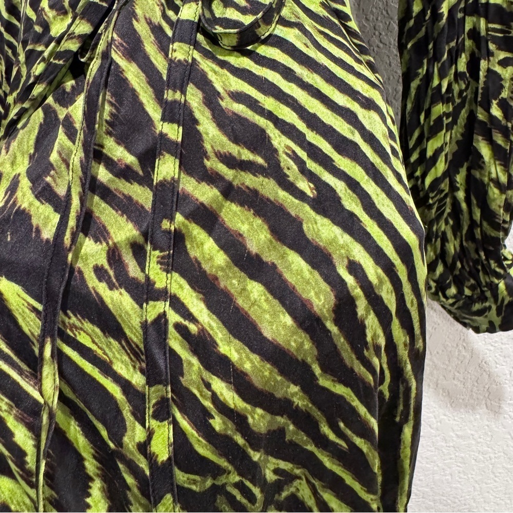 GANNI Stretch Silk Satin Tiger Stripe Wrap Dress Scandi Eclectic Blck Grn 38/6/M - Picture 15 of 15